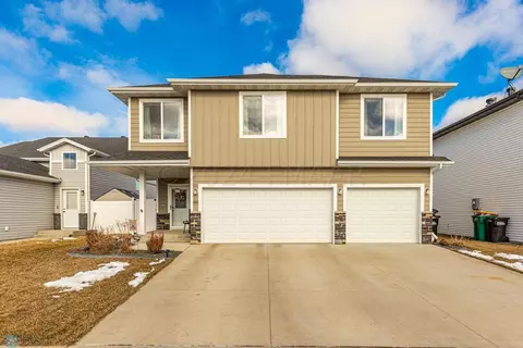 934 28 Ave W, West Fargo, ND 58078