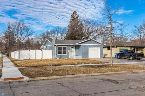 1749 14 St S, Fargo, ND 58103