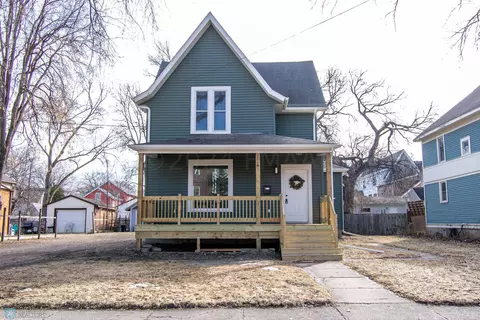 388 7 Ave S, Fargo, ND 58103