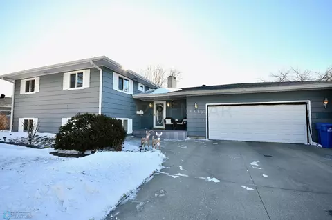 1337 21 St S, Fargo, ND 58103
