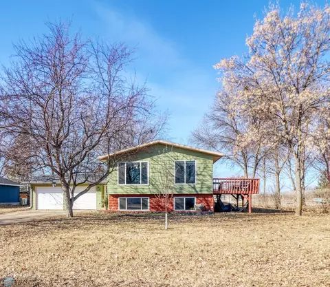 512 7th St, Audubon, MN 56511