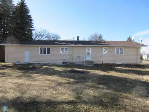 222 2 St W, Hunter, ND 58048 photo 7