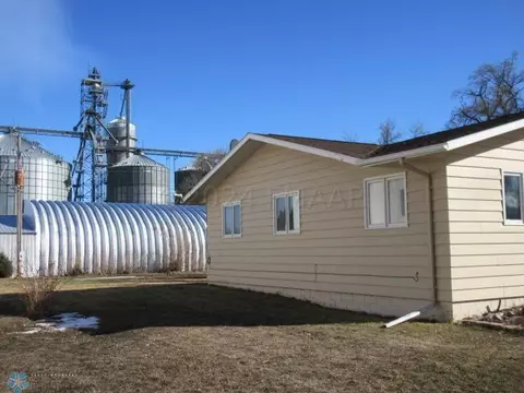 222 2 St W, Hunter, ND 58048 photo 5