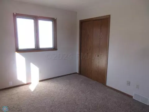 222 2 St W, Hunter, ND 58048 photo 10