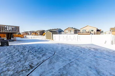 3371 Maple Leaf Loop S, Fargo, ND 58104 photo 45