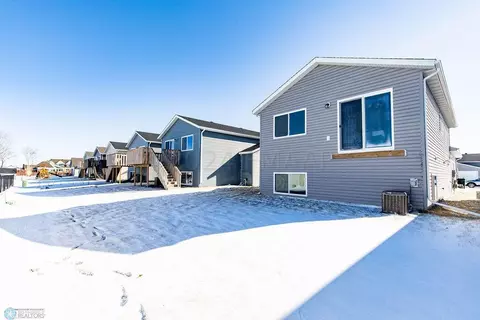 3371 Maple Leaf Loop S, Fargo, ND 58104 photo 48