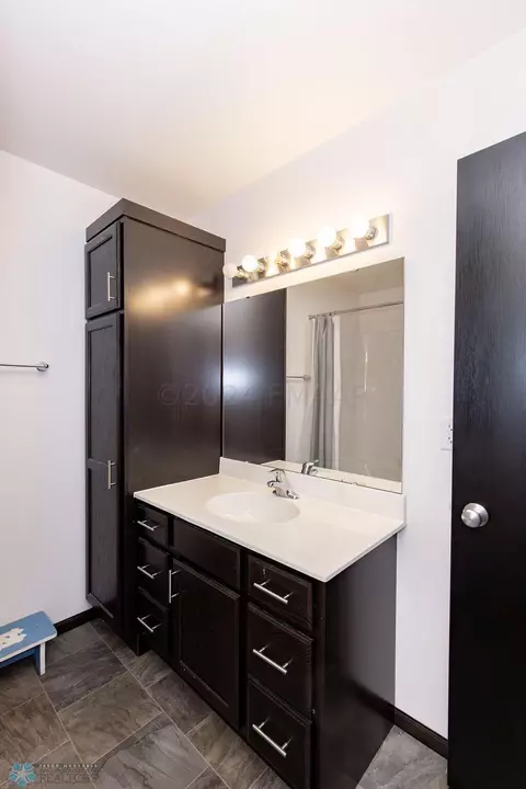 3371 Maple Leaf Loop S, Fargo, ND 58104 photo 25