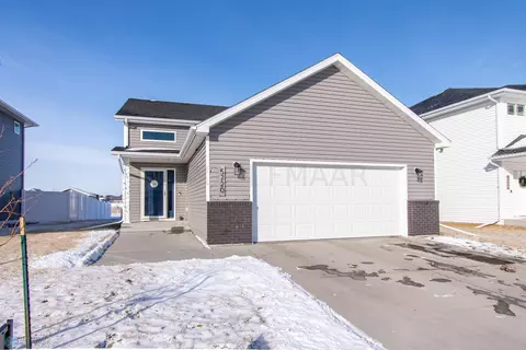 5720 Deb Dr W, West Fargo, ND 58078