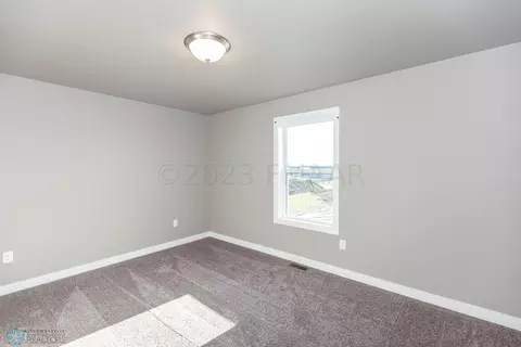 422 Reese Way, Mapleton, ND 58059 photo 17