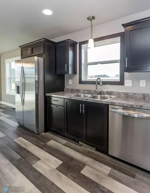 422 Reese Way, Mapleton, ND 58059 photo 8