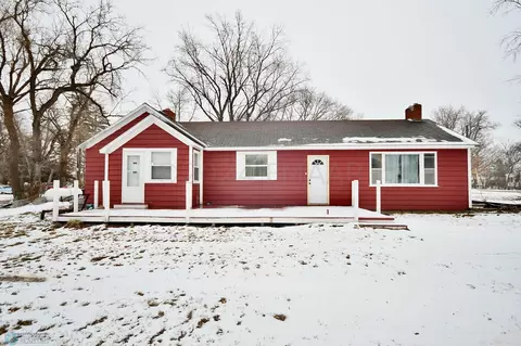 222 2 Ave W, Hunter, ND 58048
