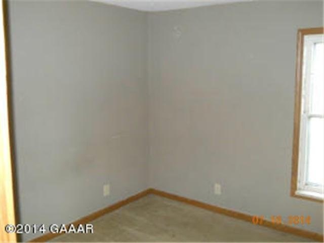 103 E 7th St, Morris, MN 56267 photo 9