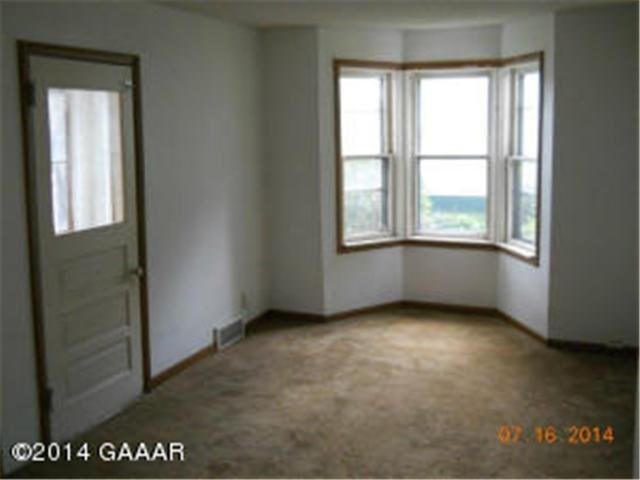 103 E 7th St, Morris, MN 56267 photo 4