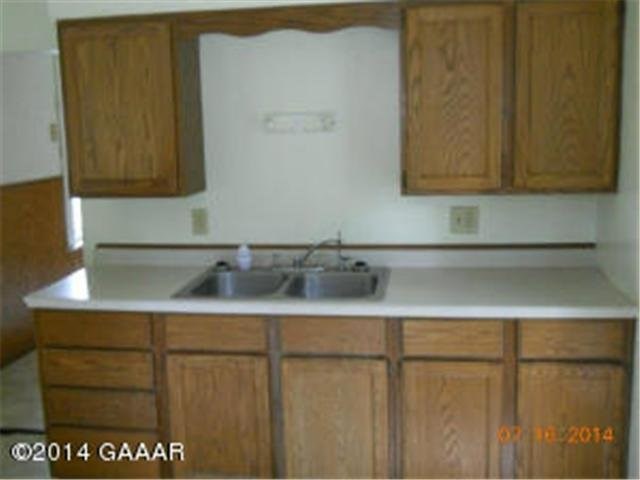 103 E 7th St, Morris, MN 56267 photo 6