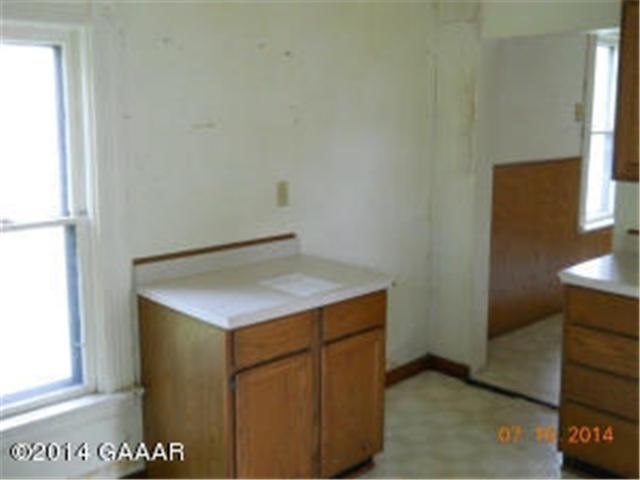 103 E 7th St, Morris, MN 56267 photo 7
