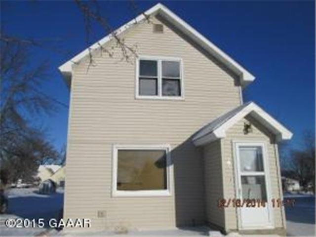 105 Oak St E, Osakis, MN 56360 photo 1