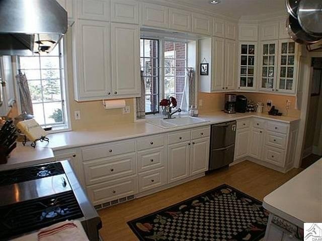 3035 E 2nd St, Duluth, MN 55812 photo 2