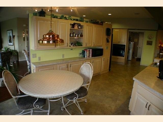 2702 E 2nd St, Duluth, MN 55812 photo 10