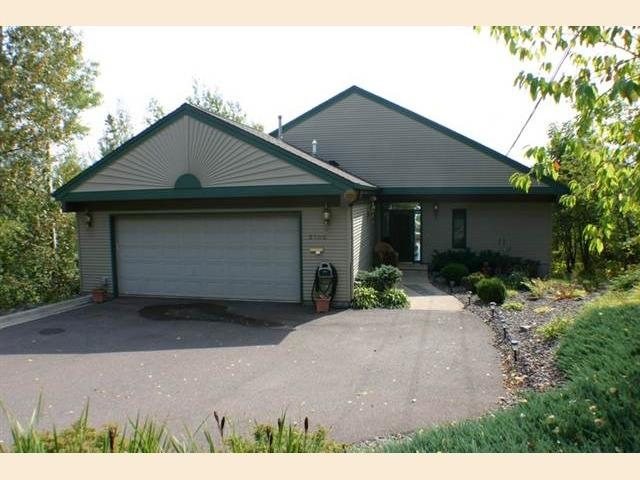 2702 E 2nd St, Duluth, MN 55812 photo 1
