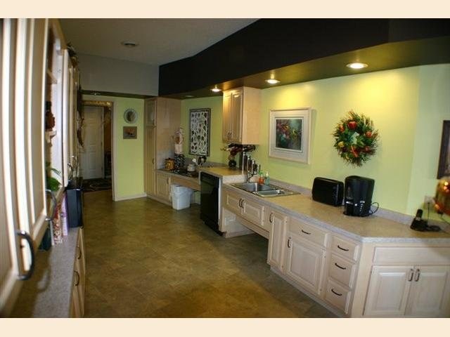 2702 E 2nd St, Duluth, MN 55812 photo 8