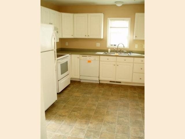 402 Maple Grove Rd, Duluth, MN 55811 photo 4