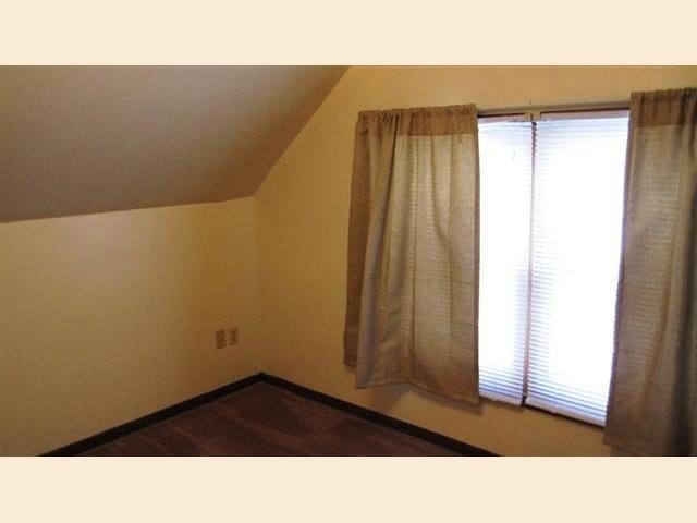 605 2nd St, Duluth, MN 55810 photo 8