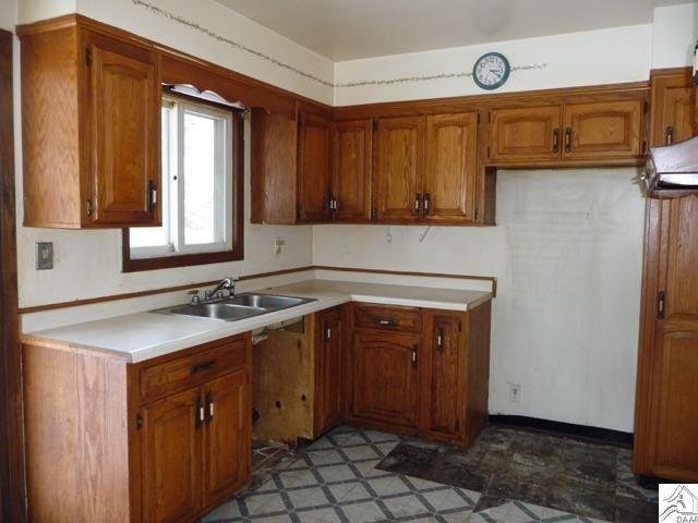 422 N Blackman Ave, Duluth, MN 55811 photo 2