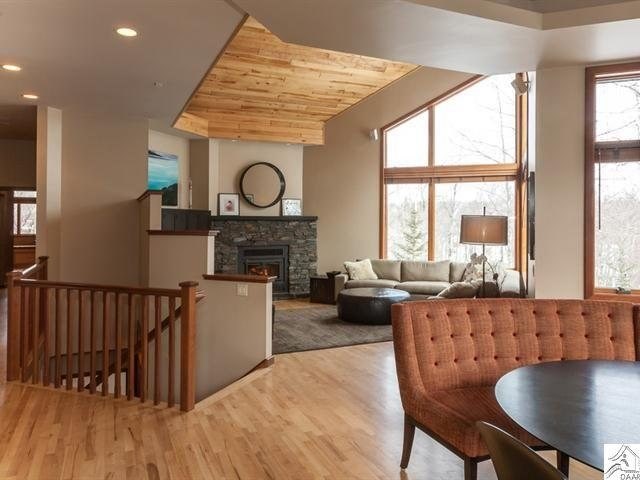 2012 Featherstone Ln, Duluth, MN 55812 photo 3