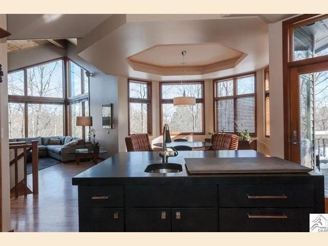 2012 Featherstone Ln, Duluth, MN 55812 photo 4