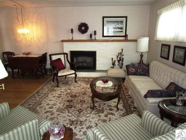 906 Anderson Rd, Duluth, MN 55811 photo 2