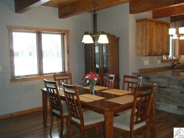 627 Crystal Dr, Duluth, MN 55811 photo 3