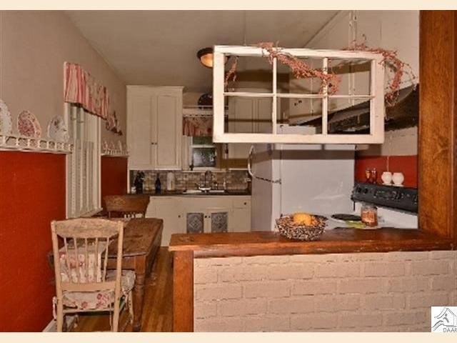 4221 W 7th St, Duluth, MN 55807 photo 3