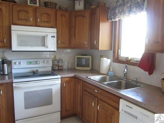 826 Maple Bend Dr, Duluth, MN 55811 photo 4