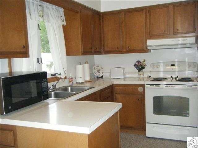 553 Park St, Duluth, MN 55803 photo 3