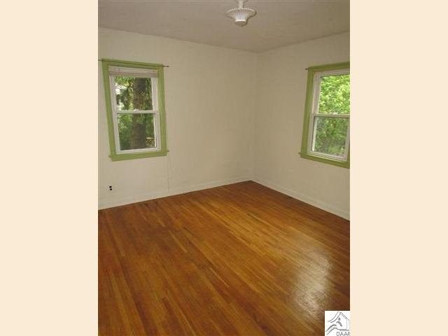 556 Park St, Duluth, MN 55803 photo 5