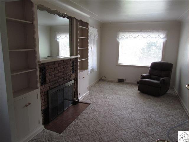1031 E 8th St, Duluth, MN 55812 photo 2