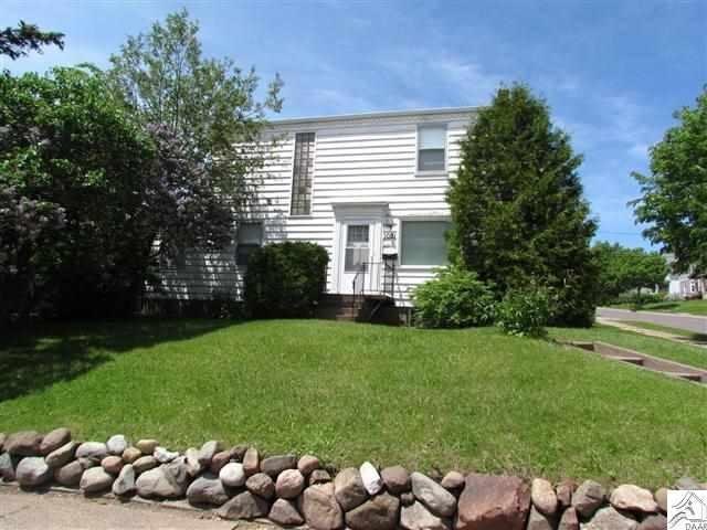1031 E 8th St, Duluth, MN 55812 photo 1