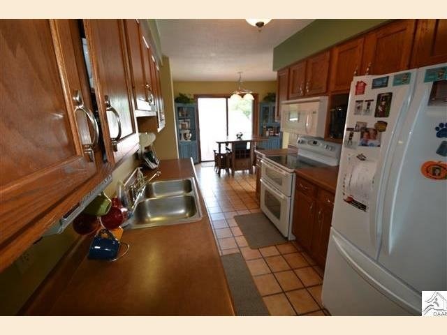 2243 Ensign St, Duluth, MN 55811 photo 4