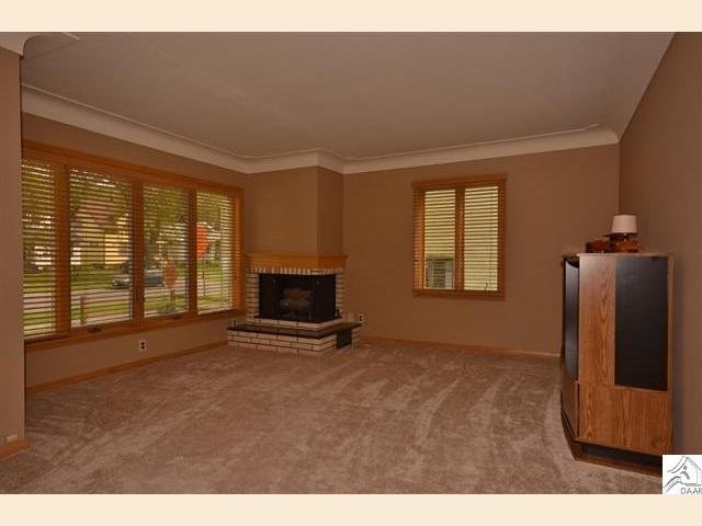 4206 W 8th St, Duluth, MN 55807 photo 3