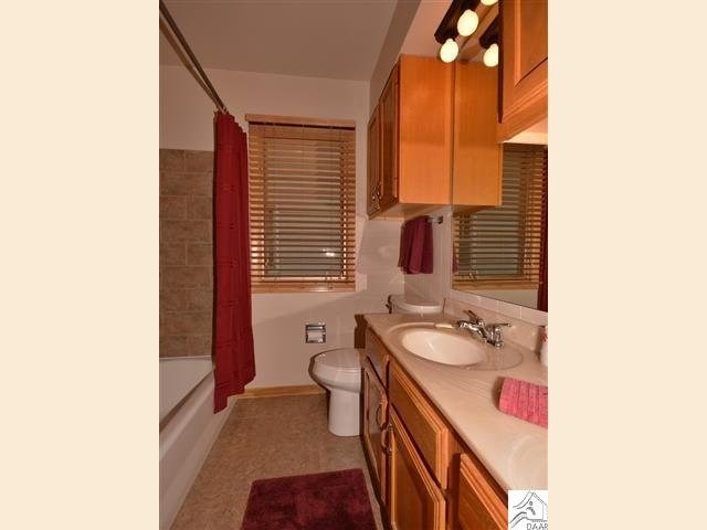 4206 W 8th St, Duluth, MN 55807 photo 8