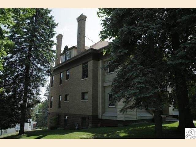 1832 E 2nd St, Duluth, MN 55803 photo 13
