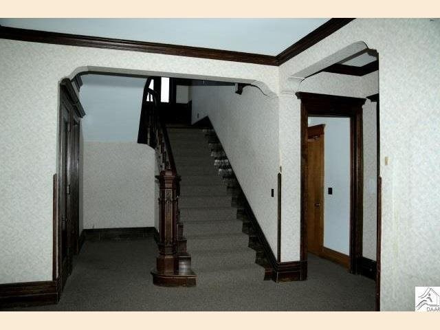 1832 E 2nd St, Duluth, MN 55803 photo 2