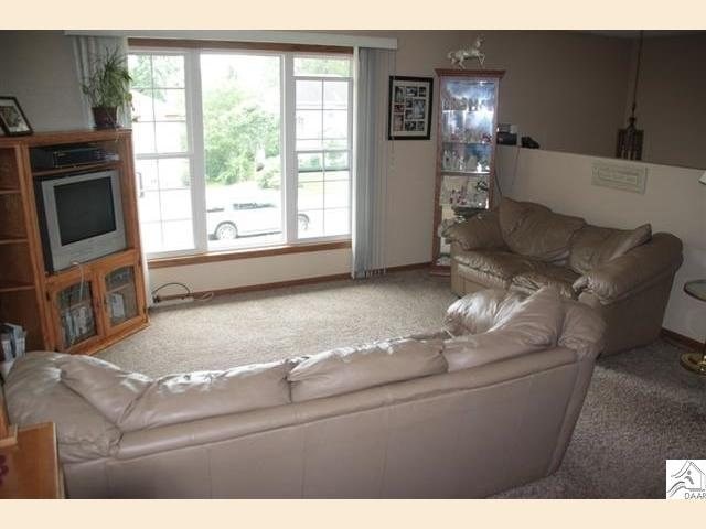 323 Leicester Ave, Duluth, MN 55803 photo 4