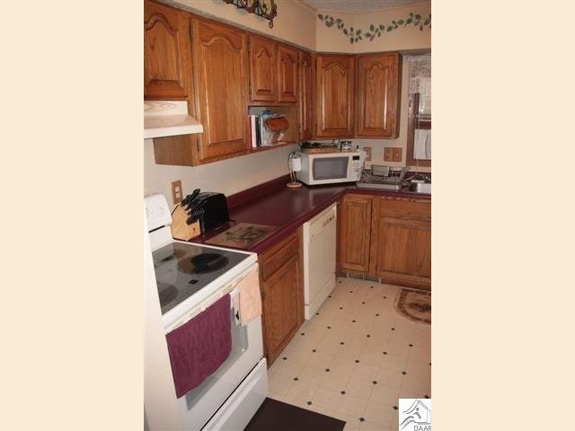 323 Leicester Ave, Duluth, MN 55803 photo 9