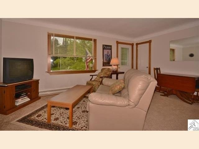 2028 Macfarlane Rd, Duluth, MN 55811 photo 4