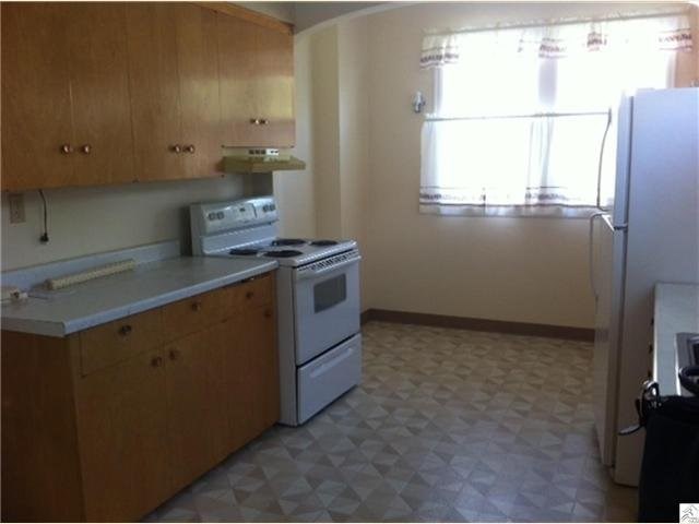 620 3rd St, Duluth, MN 55810 photo 2