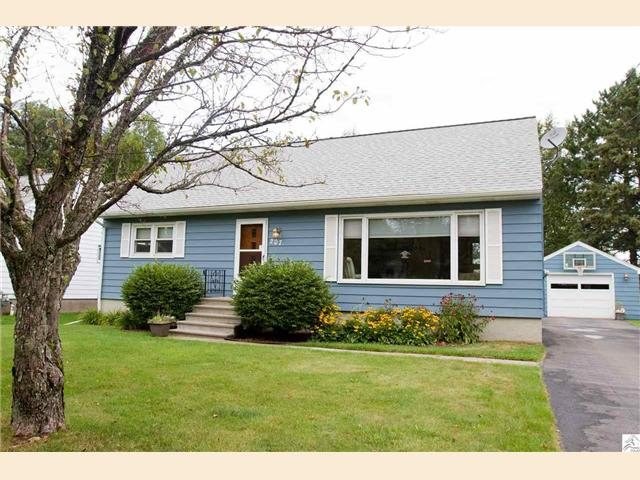 207 E Willow St, Duluth, MN 55811 photo 1