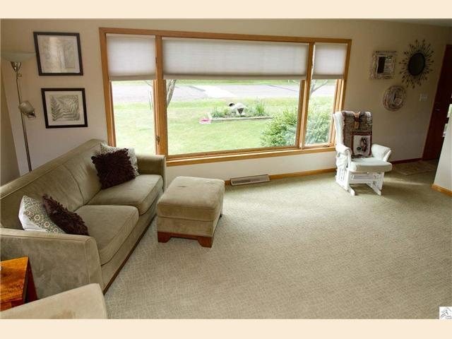207 E Willow St, Duluth, MN 55811 photo 2