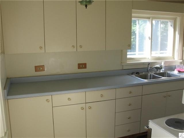 108 E Mankato St, Duluth, MN 55803 photo 11
