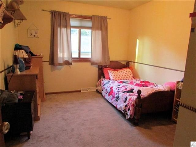 5954 Sunny Ln, Duluth, MN 55810 photo 8